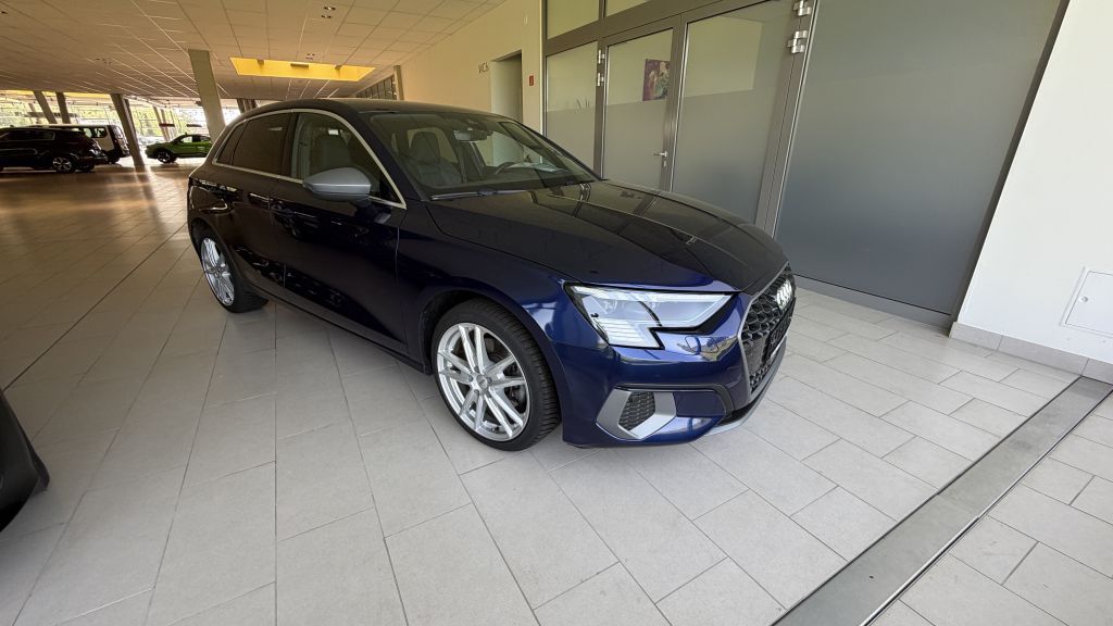 Audi A3 45.683 km 22.990 &euro; Wilhelmshaven 26389