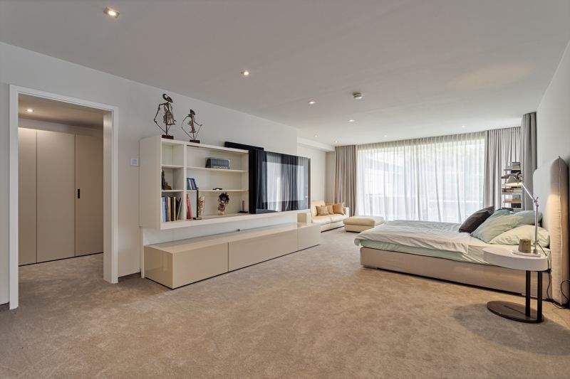 Etagenwohnung Essen - Stadtwald Heisingen - 4 Zimmer, 330 m&sup2;, 3.900&euro; | Angebot:23985679