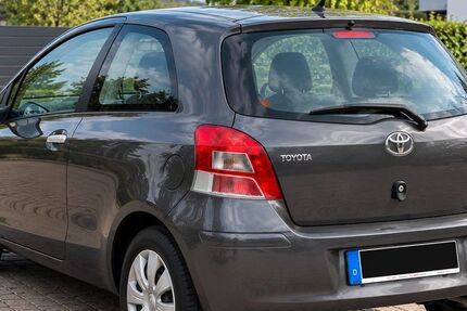 Toyota Yaris 172.000 km 3.250 &euro; Werl 59457