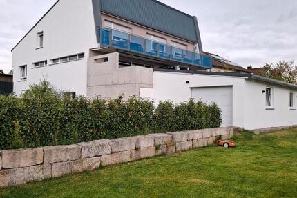 Haus Haßfurt - 15 Zimmer, 350 m&sup2;, 585.000&euro; | Angebot:26342367