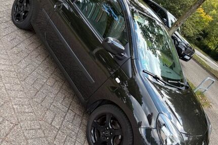 Renault Clio 82.350 km 5.900 € Dinslaken 46539