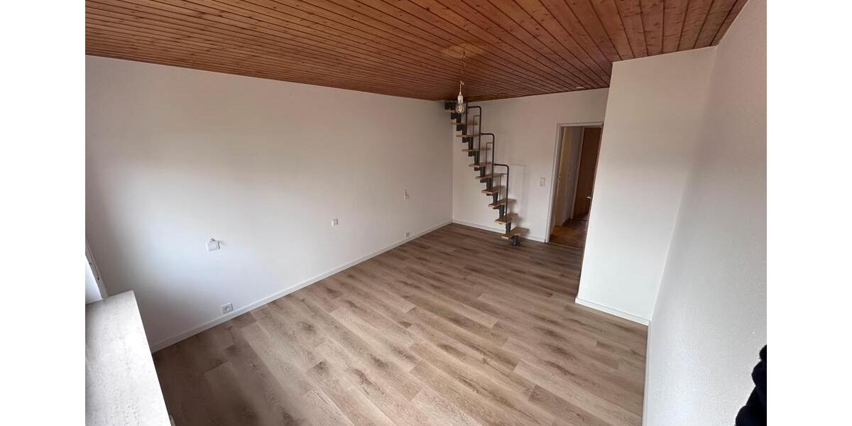 Etagenwohnung Filderstadt - 5 Zimmer, 121 m&sup2;, 1.770&euro; | Angebot:25049670
