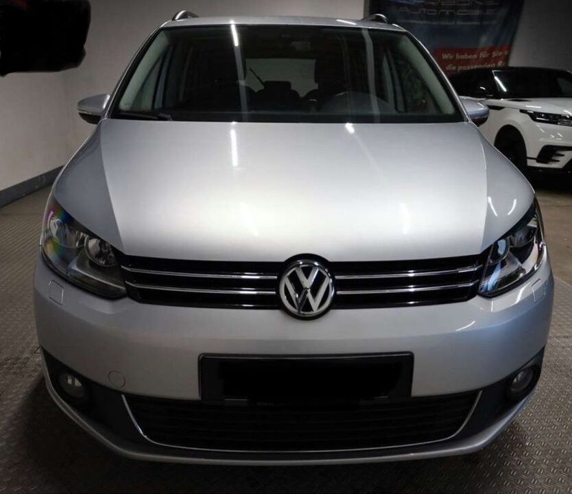 VW Touran 186.000 km 8.500 € Bruchsal 76646
