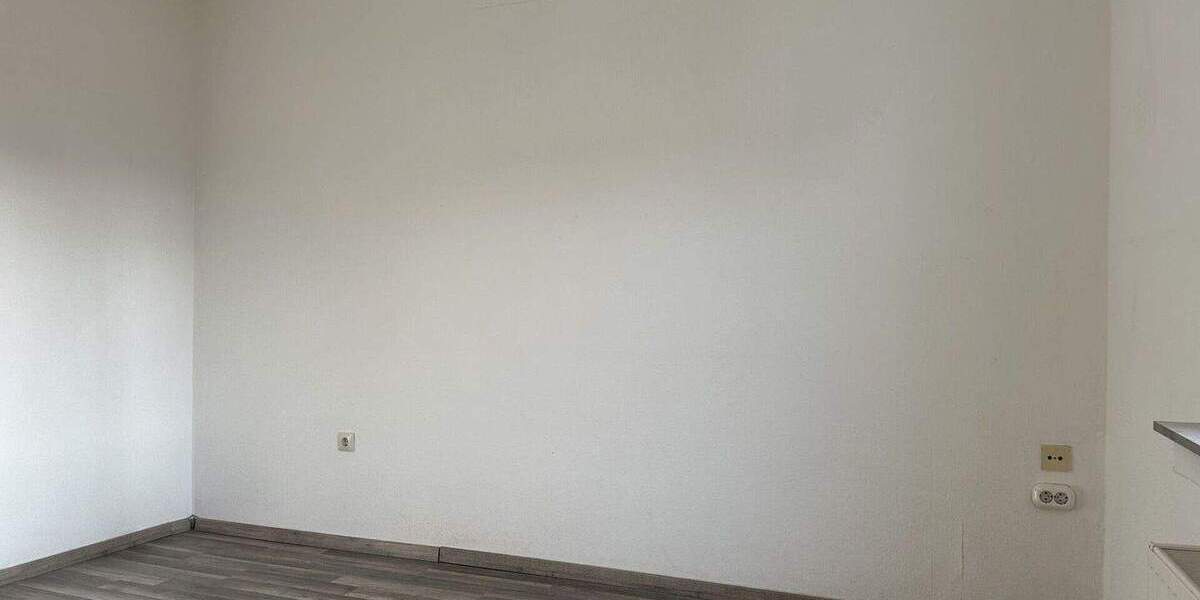 Etagenwohnung Mönchengladbach Stadtmitte - 4 Zimmer, 85 m&sup2;, 950&euro; | Angebot:24823597