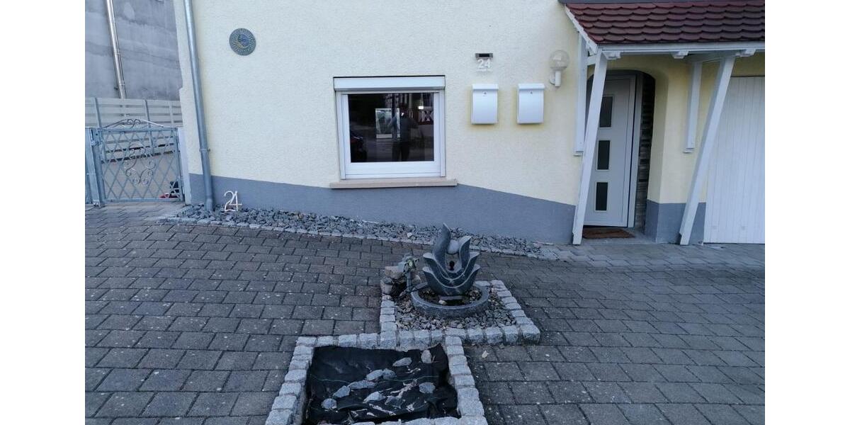 Erdgeschoßwohnung Burladingen - 2 Zimmer, 45 m&sup2;, 650&euro; | Angebot:25498351