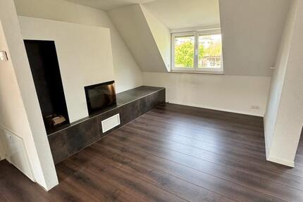 Schöne 144qm Wohnung auf 2 Etagen zu vermieten