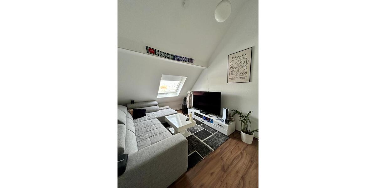 Dachgeschoßwohnung Freiburg im Breisgau Brühl - 2.5 Zimmer, 70 m&sup2;, 1.150&euro; | Angebot:25382964