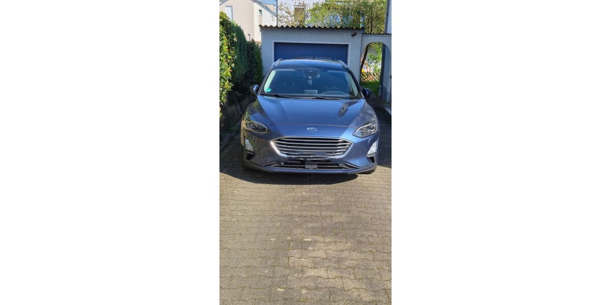 Ford Focus 103.000 km 13.300 &euro; Reichenbach 73262