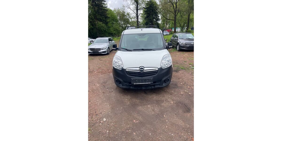 Opel Combo 77.292 km 5.990 &euro; Chemnitz 09120