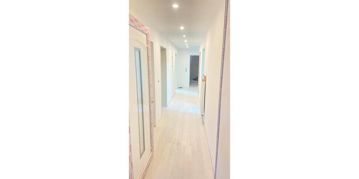 Kernsanierte 4 Zimmerwohnung 4 zimmer