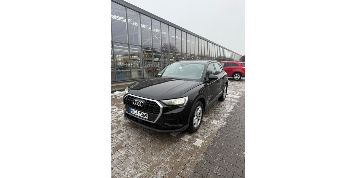 Audi Q3 94.000 km 22.900 &euro; Nürnberg 90461