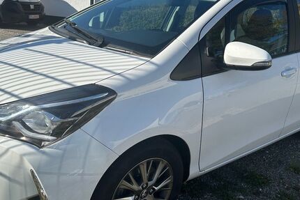 Toyota Yaris 95.600 km 10.000 &euro; Engen 78234