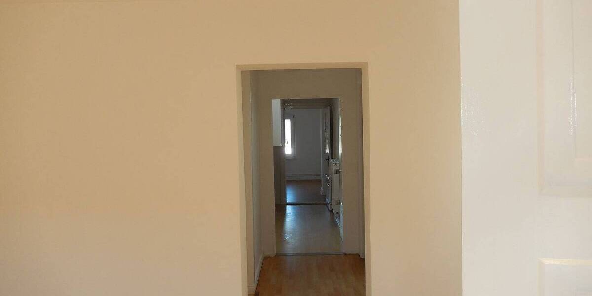 Ruhige Wohnung in zentraler Lage v. Bdf. 3 zimmer