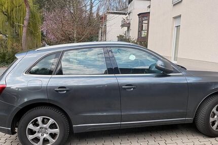Audi Q5 180.000 km 15.900 &euro; Frankfurt am Main 60437