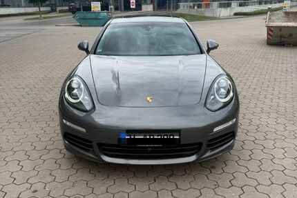 Porsche Panamera 192.000 km 28.500 € Garbsen 30823