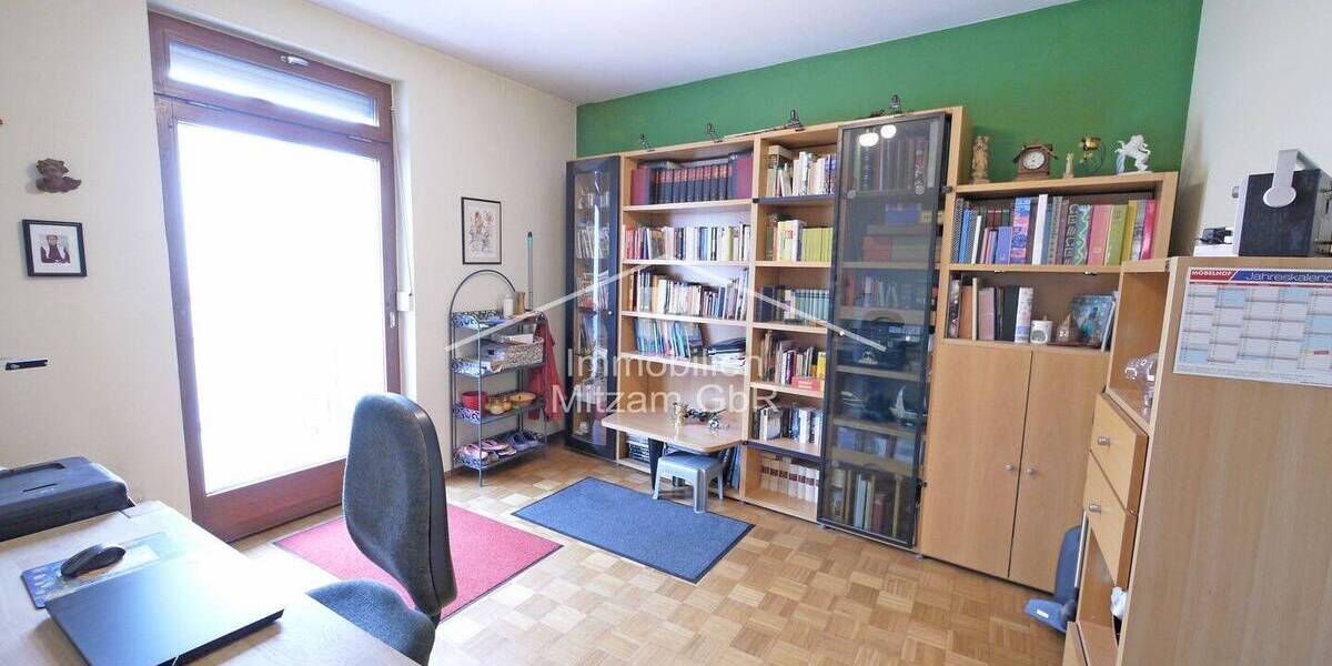 Mehrfamilienhaus, Wohnhaus Greding - 7 Zimmer, 229 m&sup2;, 300.000&euro; | Angebot:26487598