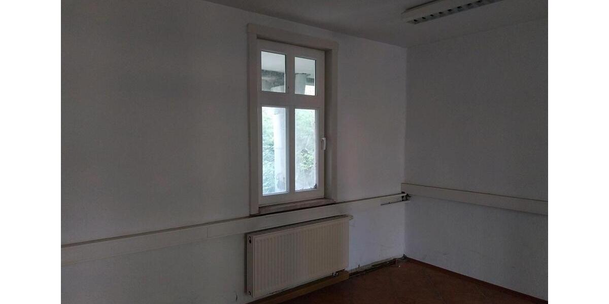 Mehrfamilienhaus, Wohnhaus Genthin - 8 Zimmer, 220 m&sup2;, 123.000&euro; | Angebot:26696862