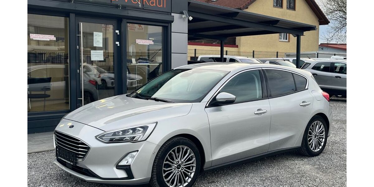 Ford Focus 124.800 km 9.990 &euro; Bad Dürrheim 78073