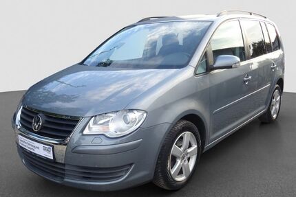 VW Touran 158.300 km 5.990 &euro; Löhne 32584