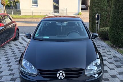 VW Golf 112.000 km 4.500 &euro; Würzburg 97070