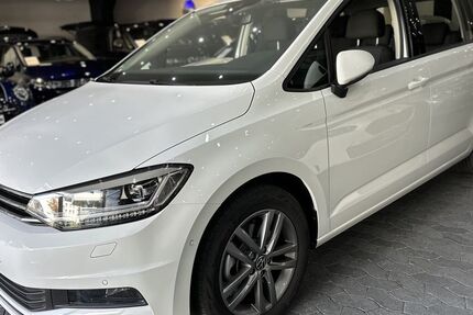 VW Touran 9.300 km 35.490 &euro; Krefeld 47799