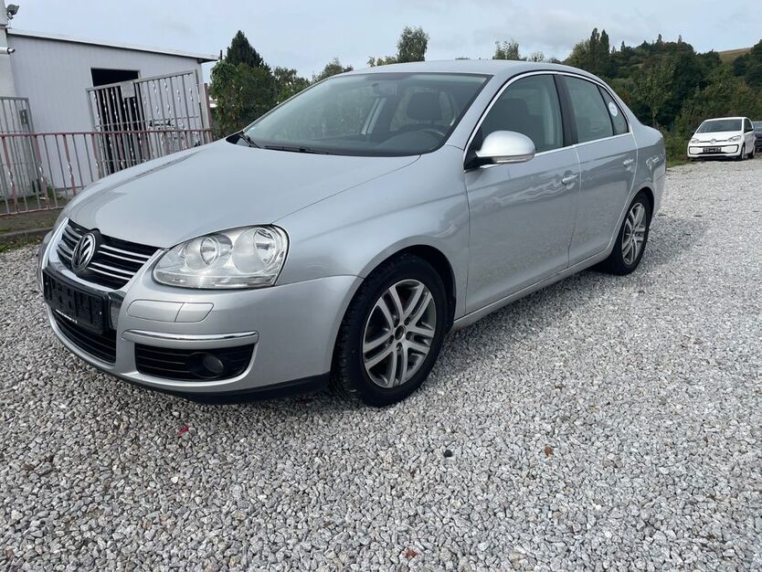 VW Jetta 68.500 km 4.950 € Seesen 38723