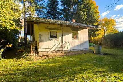 1.104 m² Grundstück in Melchow mit kleinem Handwerker-Haus zum Ausbau zimmer