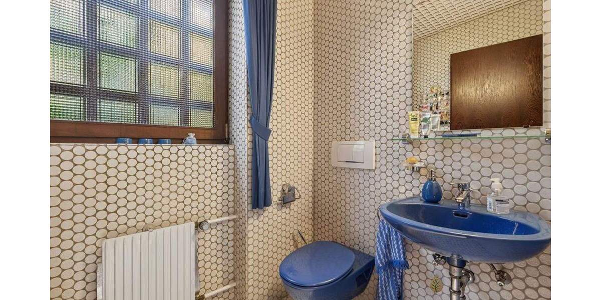 Einfamilienhaus Waldbronn / Etzenrot Etzenrot - 9 Zimmer, 252 m&sup2;, 895.000&euro; | Angebot:24736320