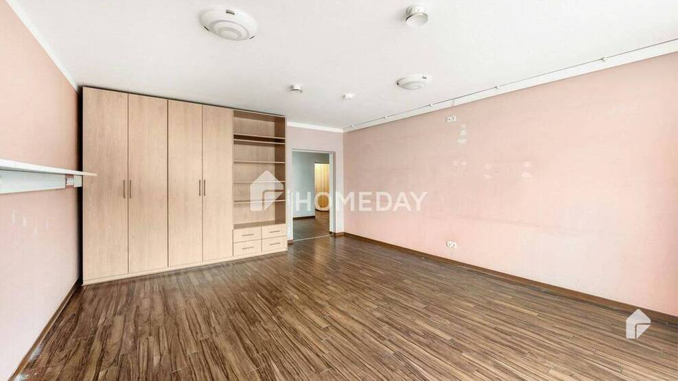 Bezugsfrei! Großzügige 6-Zimmer-Wohnung mit Balkon, EBK und 4 Stellplätzen in Wetter (Ruhr)