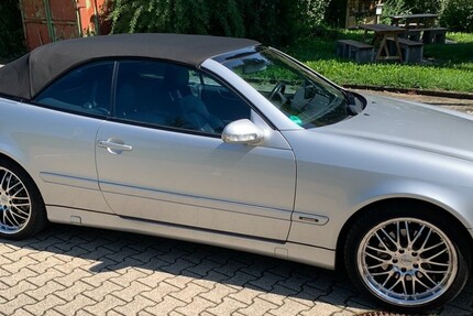 Mercedes-Benz CLK 320 148.000 km 8.200 &euro; Neuffen 72639