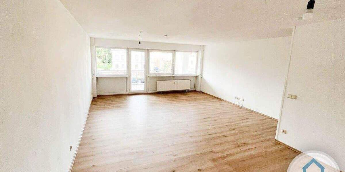 Etagenwohnung Limbach-Oberfrohna Oberfrohna - 2 Zimmer, 60 m&sup2;, 330&euro; | Angebot:26343914
