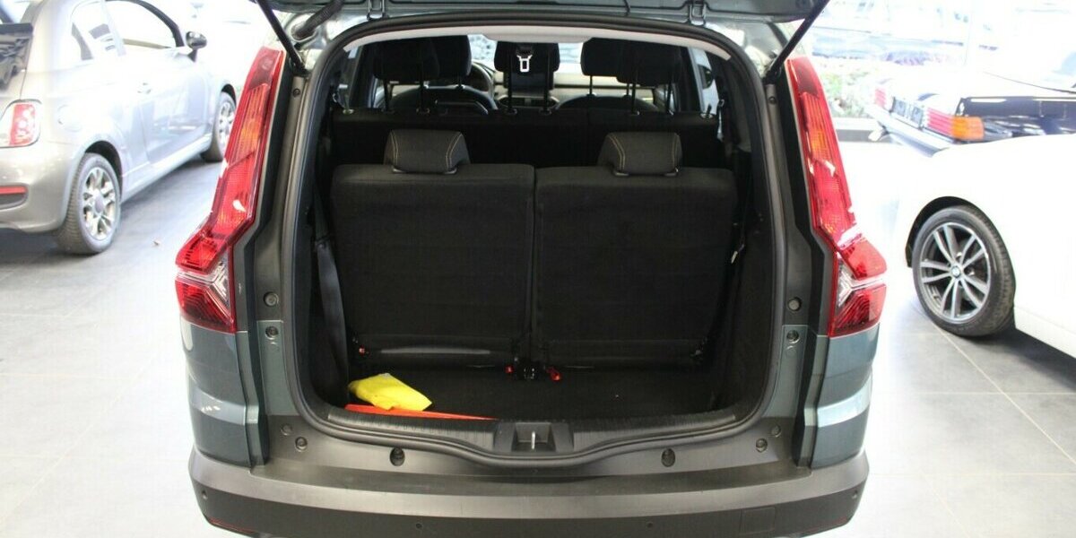 Dacia Jogger TCe 110 Extrem - 7-Sitzer- 24.344 km 18.980 &euro; Euskirchen 53881