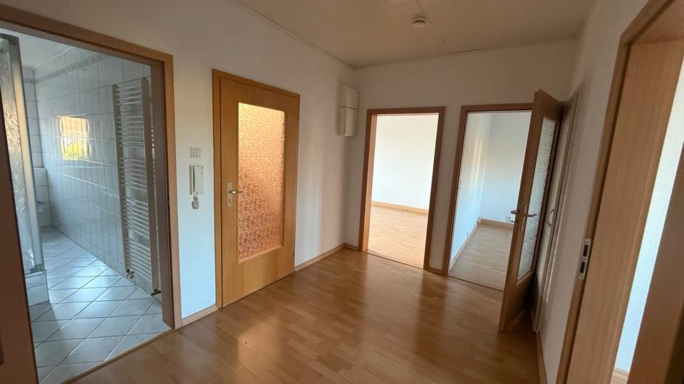 Etagenwohnung Sömmerda - 2 Zimmer, 65 m&sup2;, 649&euro; | Angebot:26409188
