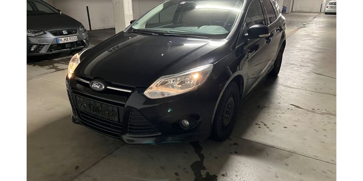 Ford Focus 210.000 km 3.500 &euro; München 81249
