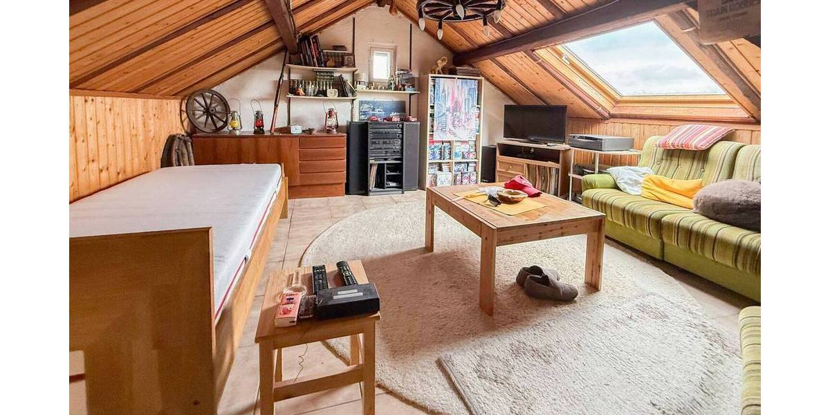 Mehrfamilienhaus, Wohnhaus Hennef (Sieg) Hennef - 6 Zimmer, 170 m&sup2;, 375.000&euro; | Angebot:26657322
