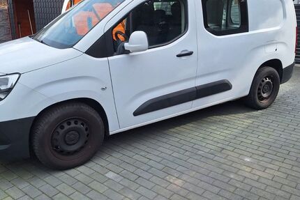 Opel Combo 75.000 km 8.400 &euro; Köthen 06366