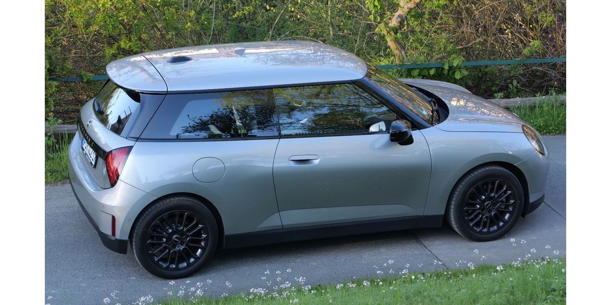 Mini Cooper SE 8.500 km 27.800 &euro; Struppen 01796