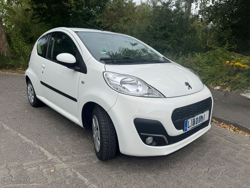 Peugeot 107 19.000 km 5.990 € Detmold 32758
