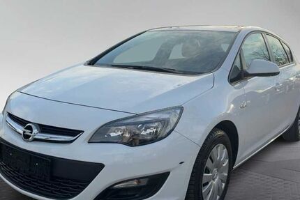 Opel Astra 13.800 km 7.290 &euro; München 81249