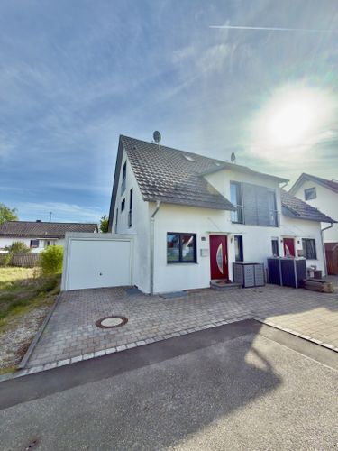 Doppelhaushälfte Moosburg an der Isar - 4 Zimmer, 130 m&sup2;, 1.650&euro; | Angebot:26382716