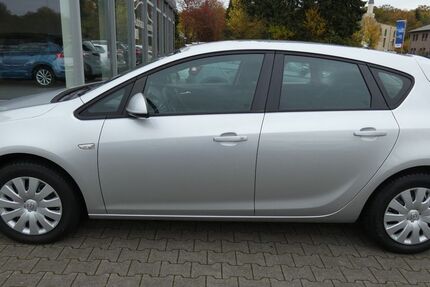 Opel Astra 78.000 km 6.490 € Bergkamen 59192