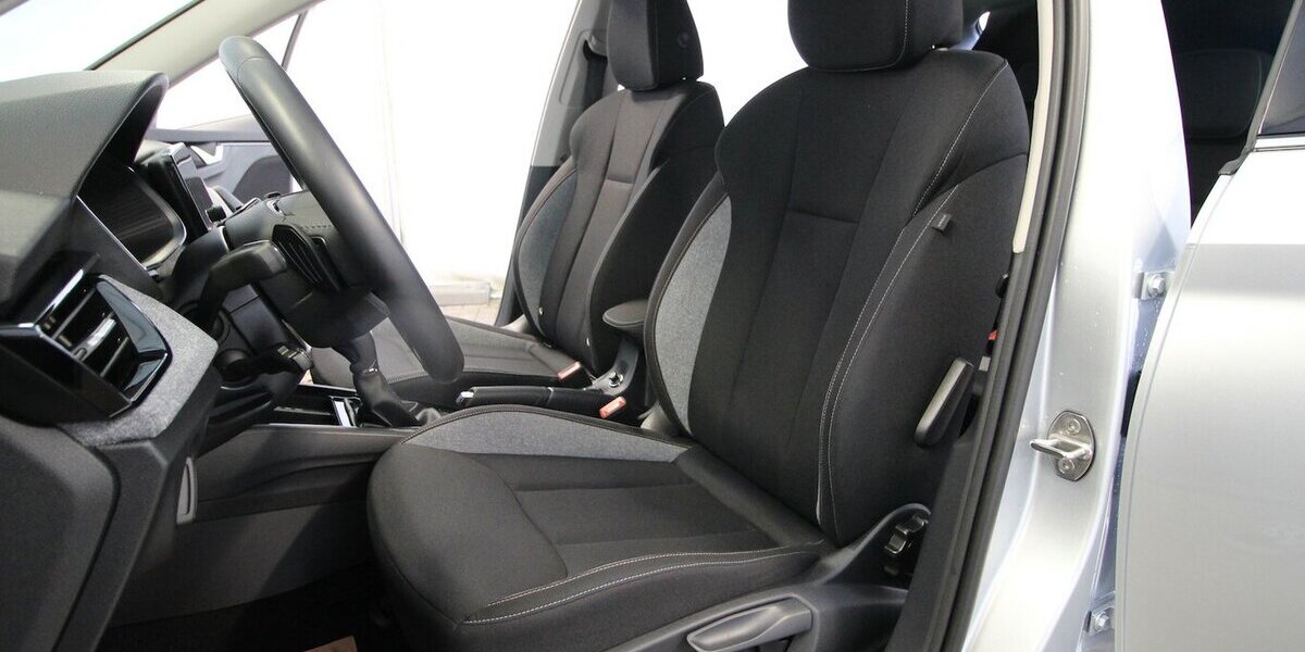 Skoda Kamiq TSI OPF 7-DSG Selection LED+KAMERA+ACC 11.016 km 21.900 &euro; Hagenow 19230