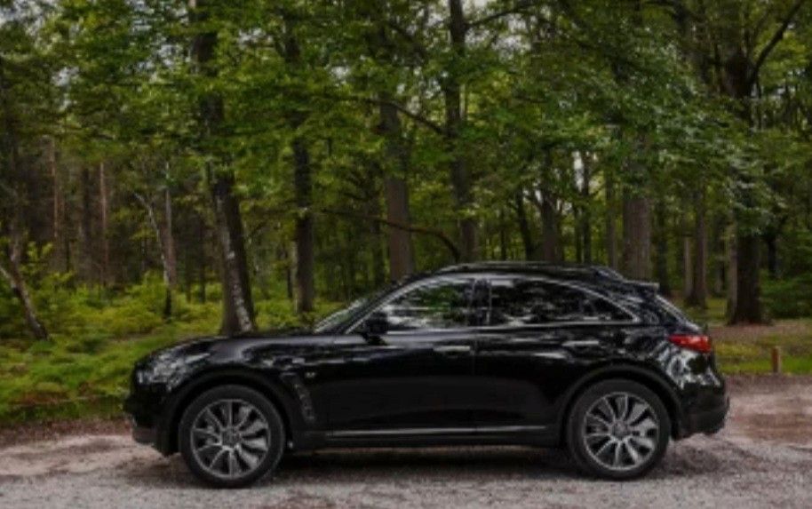 INFINITI QX70 76.000 km 22.500 &euro; Moers 47443