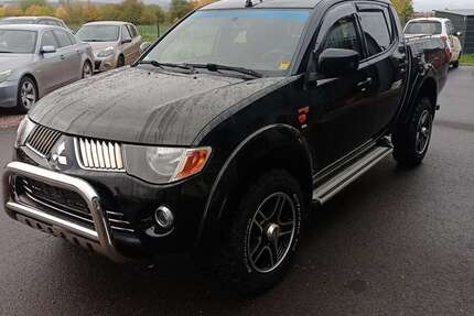 Mitsubishi L200 265.000 km 7.980 € Fambach 98597