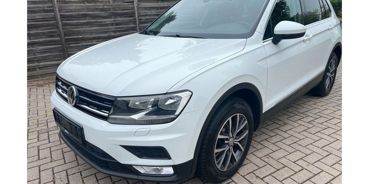 VW Tiguan 129.000 km 17.499 &euro; Metzingen 72555