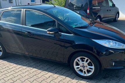 Ford Fiesta 106.000 km 6.250 &euro; Babenhausen / Hessen 64832