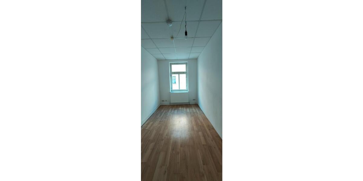 Erdgeschoßwohnung Neustadt in Sachsen - 3 Zimmer, 61 m&sup2;, 374&euro; | Angebot:19870624