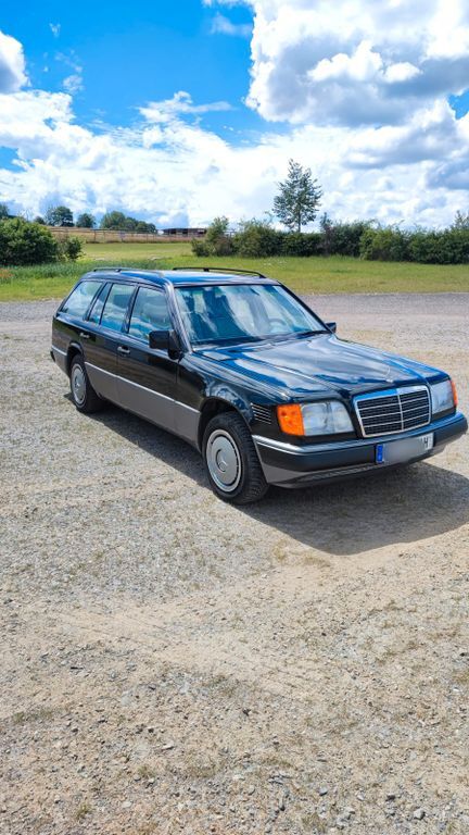 E 300