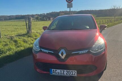 Renault Clio 204.000 km 3.200 &euro; Eschweiler 52249