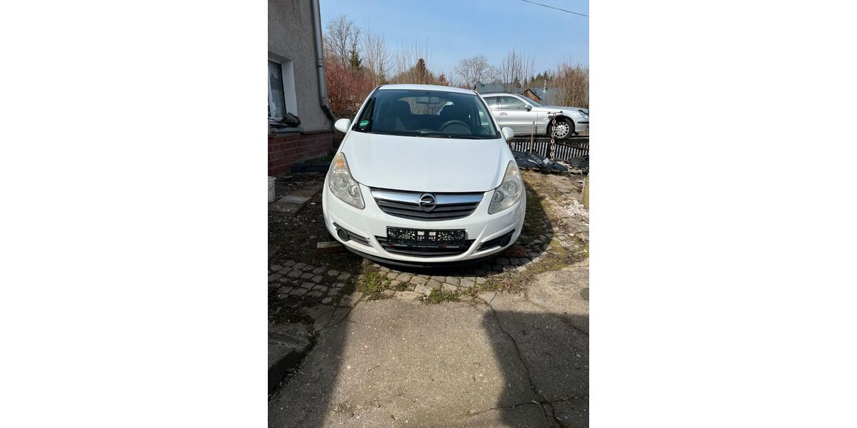 Opel Corsa 114.158 km 2.499 &euro; Johanngeorgenstadt 08349